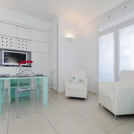 La Des Anges Res. Negresco Five Stars Holiday House *